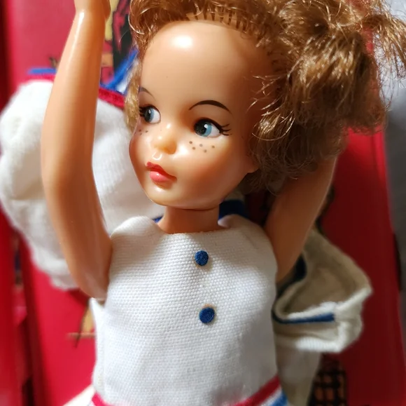 VTG IDEAL PEPPER DOLL + STUDENT DOLL CASE ACCESSORIES